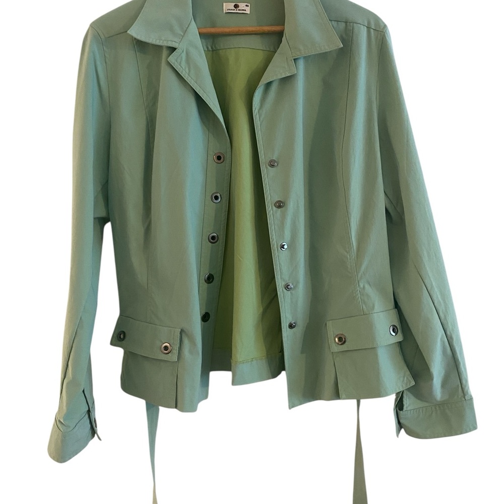 Punt Roma Lightweight green jacket with belt